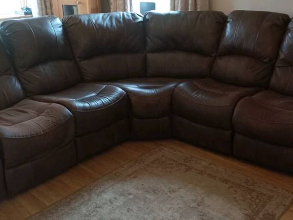 Corner couch for sale - Main image