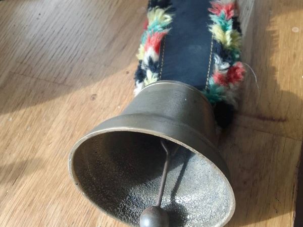 Vintqge swiss brass cowbell - Main image
