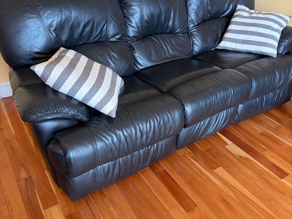 Leather suite of furniture - Main image
