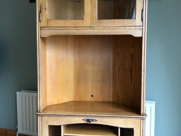 light oak solid tv corner unit ..immaculate - Main image