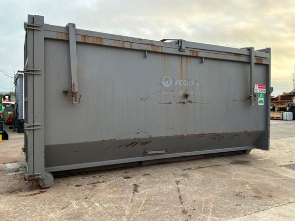 Hook loader food waste roll on skip.3404. - Main image