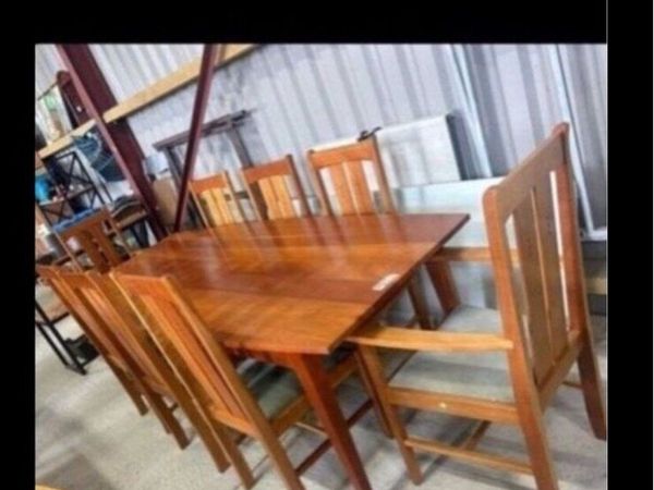 Gilbert & Logan Table & 8 chairs - Main image