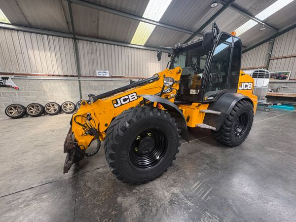 2017 JCB TM320S - Main image