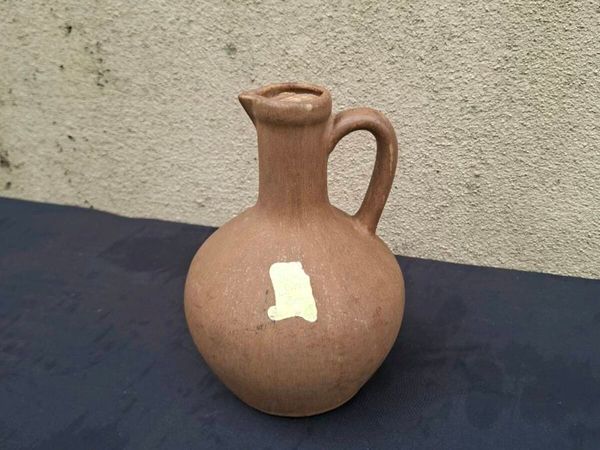 Old pottery bottle - Main image