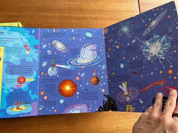 2 Usborne Flap Books - How things work & Space - Main image