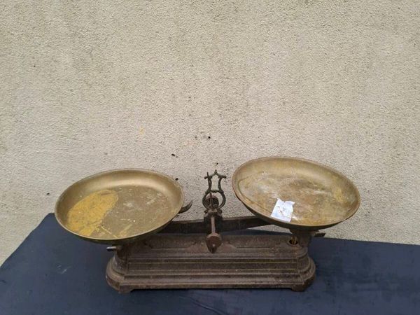 Old scale - Main image