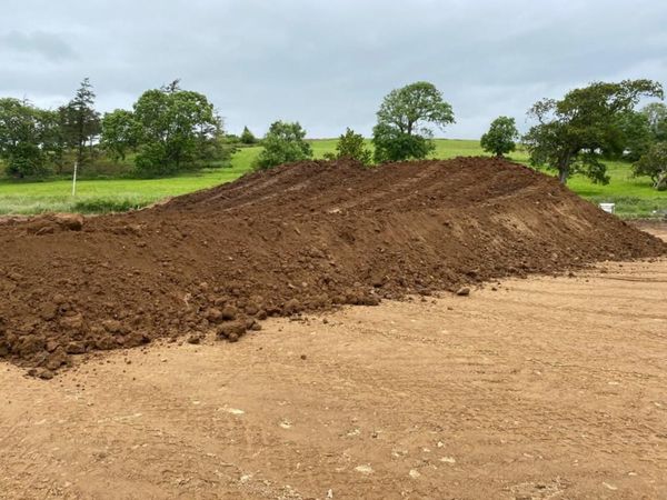 Good Quality Topsoil Wanted - Main image