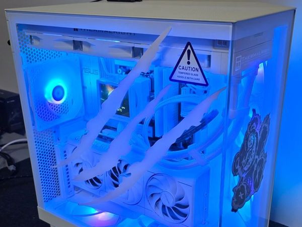 TeddyBear i7 Ultra RTX 5070 White Gaming PC - Main image