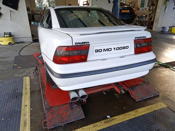 Toyota. Sprinter executive auto. + Calibra turbo - Main image