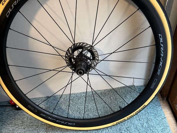 Shimano Dura Ace R9270 C36 Disc Road Bike Wheels - Main image