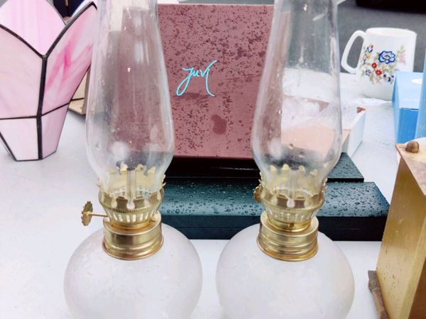 VICTORIAN TWO TONE GLASS BRASS, 10"Tall Oil Lamps - Main image