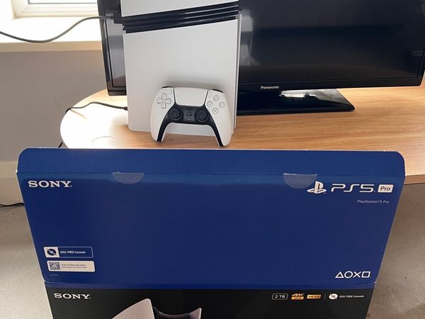 PlayStation 5 Pro 2 Tb  , Ps5 Pro + stand - Main image