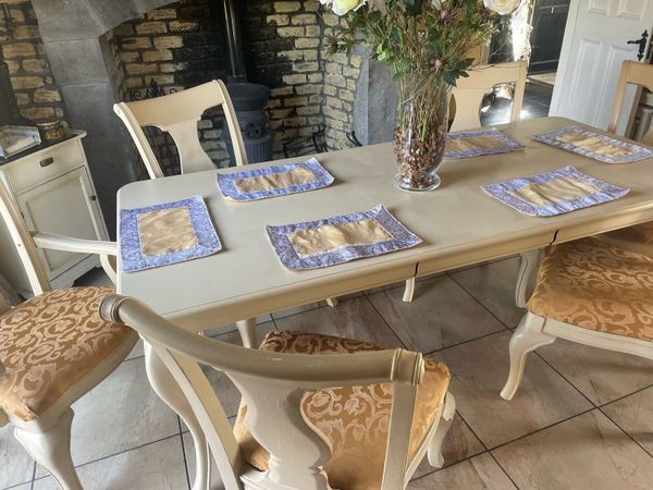 Elegant solid wood dining table with 6 chairs - Main image