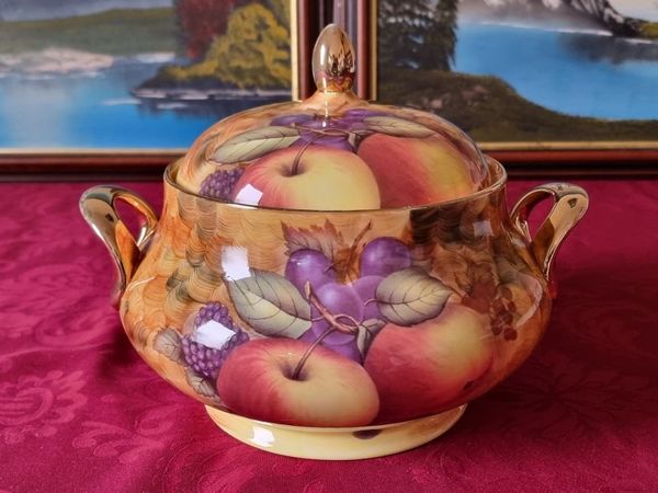 Kirsty Jane England Orchard Gold Soup Tureen - Main image