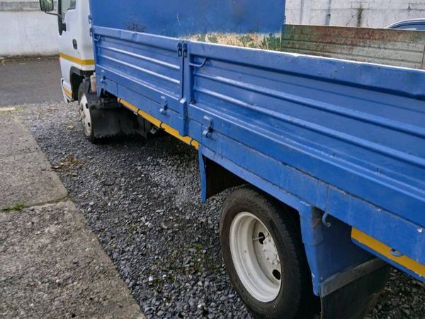 Vans - Main image