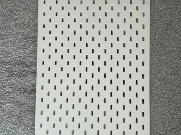 IKEA Skadis pegboard 36x56cm + accessories - Main image