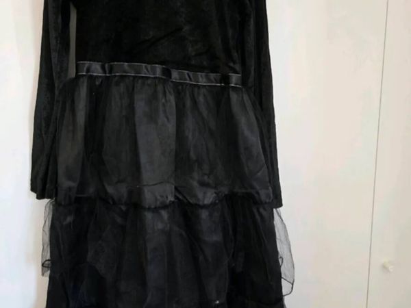 Wensday costume - Main image