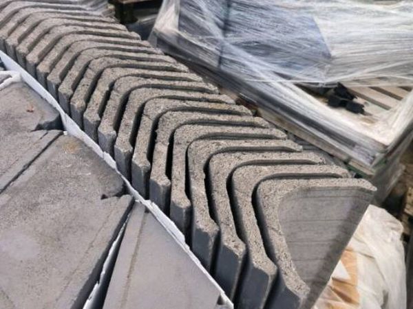 Concrete ridge tiles - Main image