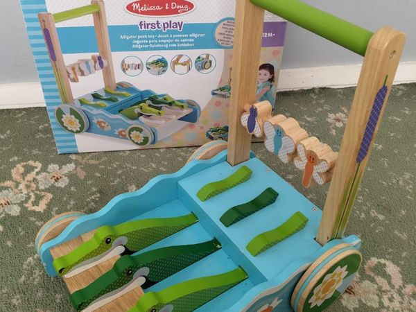 Wooden push toy - Main image
