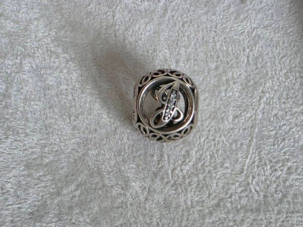 Pandora charm vintage letter J - Main image