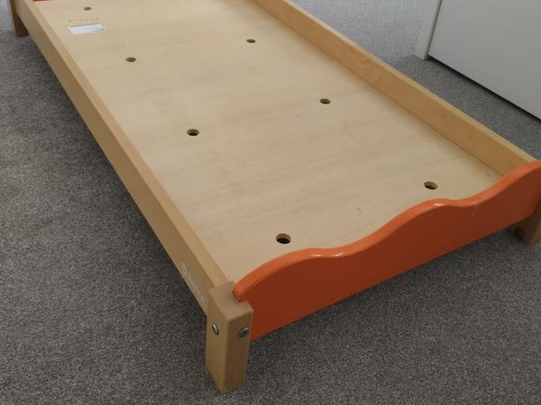 Wooden toddler bed - Main image