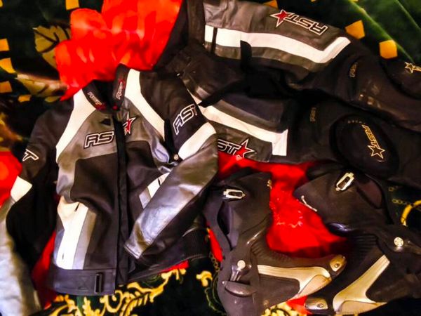 RST Motorcycle Suit + Puma Boots – Full Set - Main image