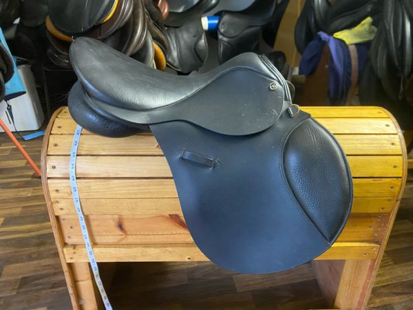 16” black Leather pony saddle - Main image