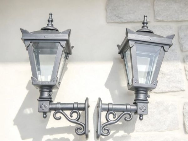 Cast iron  lights - Main image