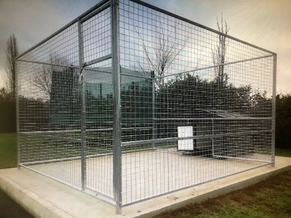 Mesh dog runs - Main image