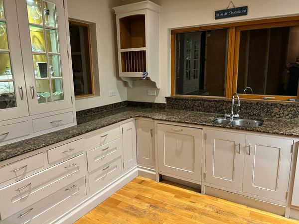 Solid Granite Kitchen Countertop - Main image