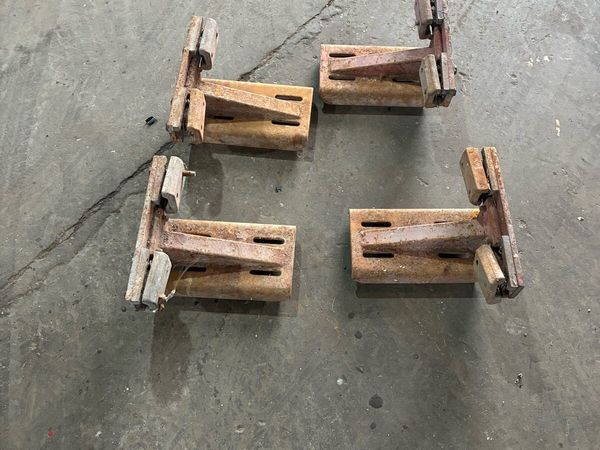 Car bench cill clamps - Main image