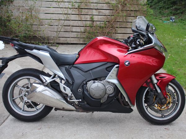 2010 Honda VFR1200 - Main image