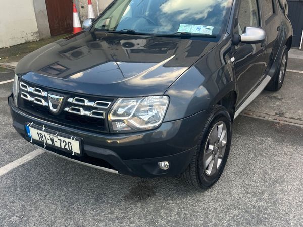 18 dacia duster  diesel - Main image