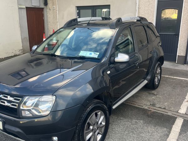 18 dacia duster  diesel - Main image