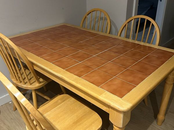 Table - Main image