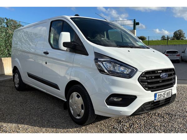 Ford Transit Custom 300L TREND 2.0 TD 130BHP A6 FW - Main image