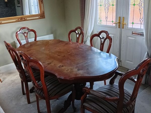Dinning table and six chairs - Main image