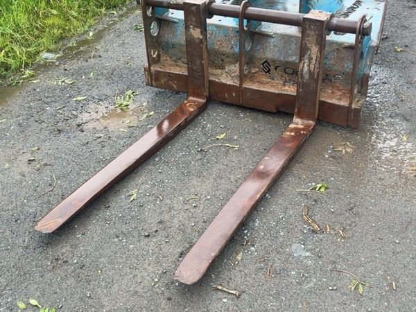 Conquip digger pallet toes - Main image