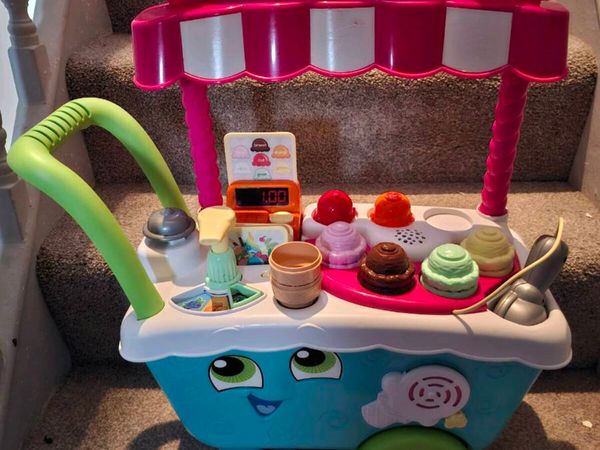Free ice cream trolley - Main image