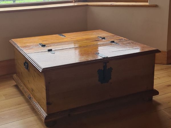 Mexican Pine Coffee Table - Main image