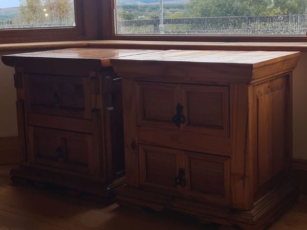 Coffee tables / Bedside lockers - Main image
