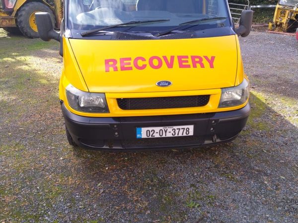 Ford Transit 2002 Recovery Vehicle - Main image