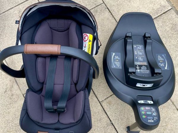 Infant car seat & base - Main image