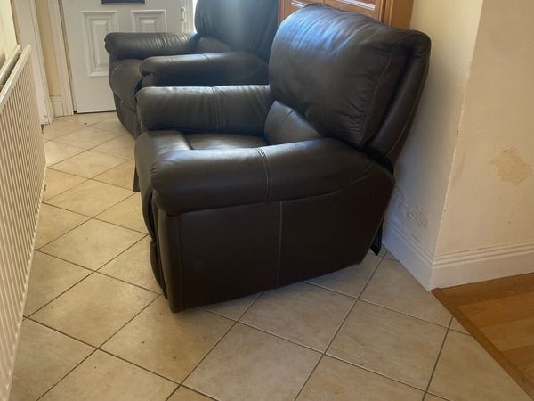 Leather armchairs - Main image