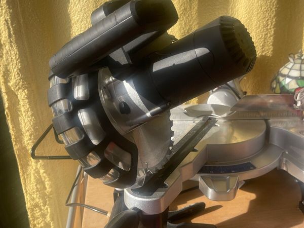 Mitre saw - Main image