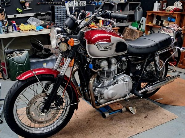 Triumph bonneville - Main image