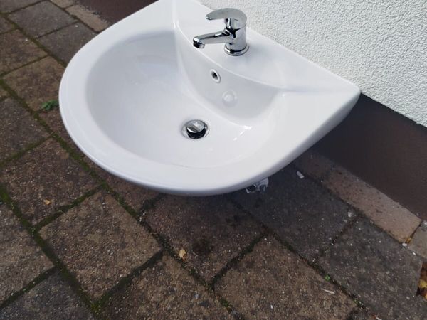 Bathroom Sink - Main image