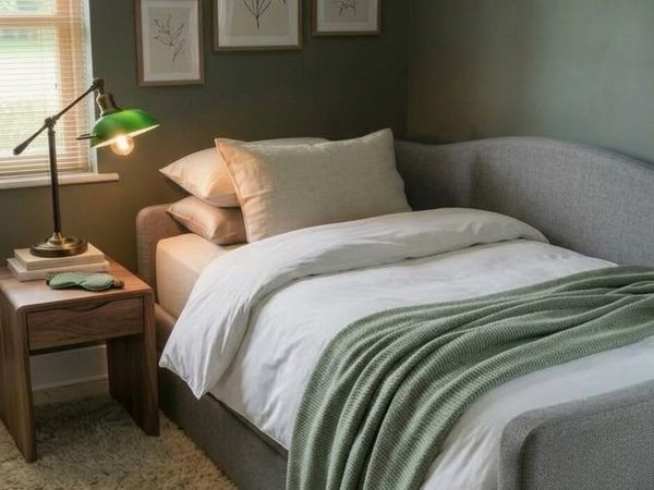 Light grey upholstered daybed - Main image