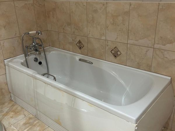 White Straight Single-Ended Bath 1650 x 760mm - Main image