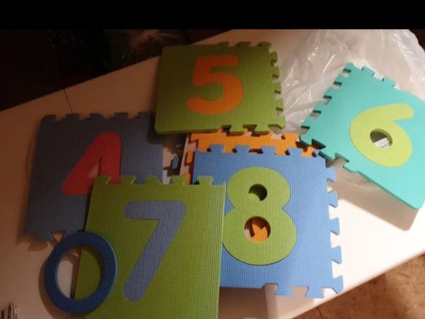 Foam hop scotch pads - Main image